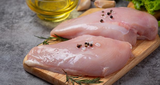 Attenzione al consumo della carne di pollo: segnalati nuovi clusters di Salmonella enteritidis in 11 paesi europei